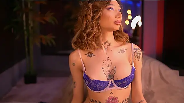 SiennaJayden online show from October 2025 05:35:02 PM