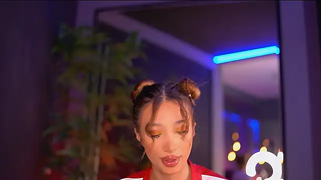 SiennaJayden online show from October 2025 06:20:02 PM