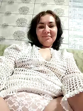 Mia24Blove online show from October 2025 07:49:01 PM