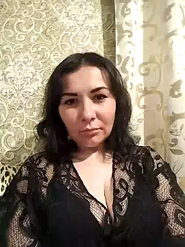 Snapshot of Mia24Blove chatting on April 2026 06:58:02 PM Mia24Blove online show from April 2026 06:58:02 PM