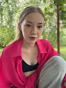 MilaMoone online show from July 2026 11:05:02 AM
