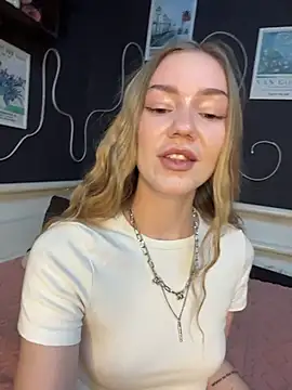 MilaMoone online show from March 2026 11:03:01 AM