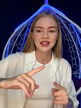 MilaMoone online show from October 2025 10:06:02 AM