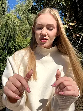 MilaMoone online show from October 2025 08:16:02 AM