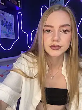 MilaMoone online show from October 2025 09:12:01 AM