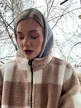 MilaMoone online show from December 2025 11:33:02 AM