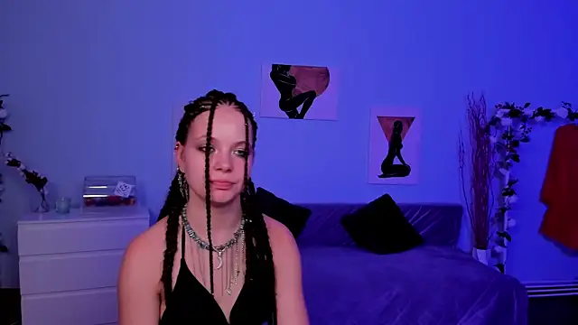 BetsyKiss online show from October 2025 04:29:01 PM