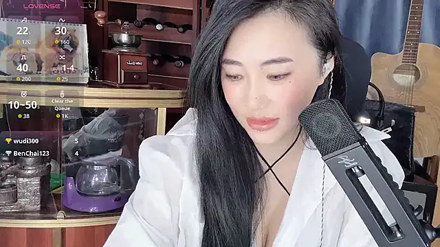 A-Lin-666 online show from September 2025 05:55:02 AM