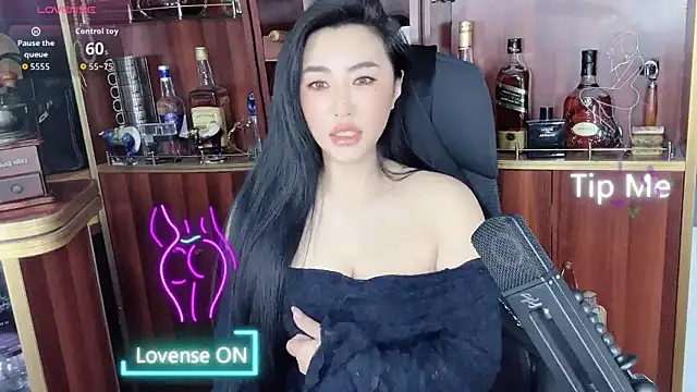 A-Lin-666 online show from October 2025 10:05:02 AM