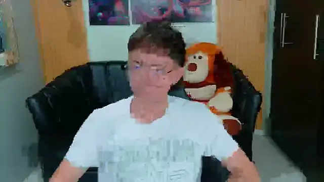Snapshot of Dominic_Carmine chatting on October 2025 08:30:01 PM Dominic Carmine online show from October 2025 08:30:01 PM