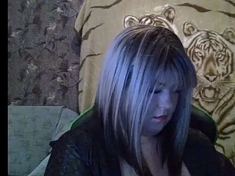 YuliiaSan online show from November 2025 10:54:02 PM