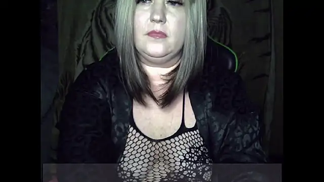 YuliiaSan online show from September 2025 05:29:01 PM