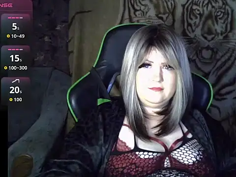 YuliiaSan online show from November 2025 12:55:02 PM