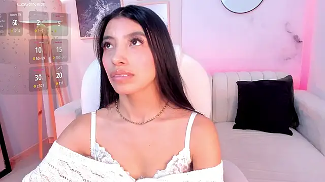 Tiffany Low online show from February 2026 01:22:02 PM