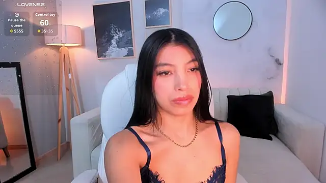 Tiffany Low online show from February 2026 12:49:02 PM