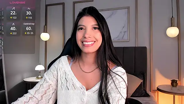 Snapshot of Tiffany_Low chatting on September 2025 12:53:01 PM Tiffany Low online show from September 2025 12:53:01 PM