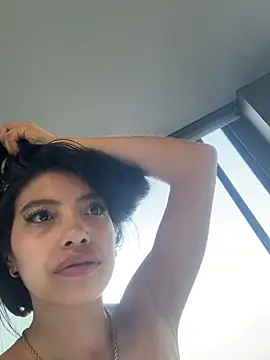 Tiffany Low online show from February 2026 12:07:01 PM