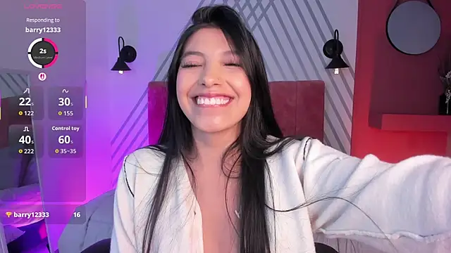 Snapshot of Tiffany_Low chatting on October 2025 09:16:02 PM Tiffany Low online show from October 2025 09:16:02 PM