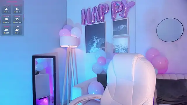 Snapshot of Tiffany_Low chatting on October 2025 02:25:02 PM Tiffany Low online show from October 2025 02:25:02 PM