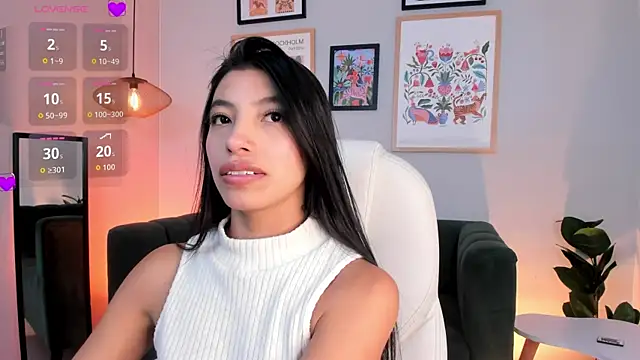 Tiffany Low online show from April 2026 04:36:02 PM