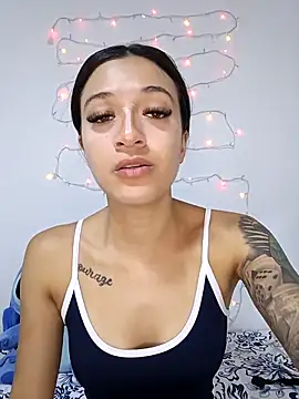 MiQeilaSweet online show from February 2026 02:29:01 PM