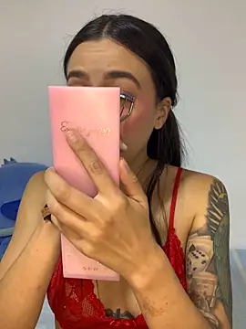 MiQeilaSweet online show from June 2026 11:43:02 PM