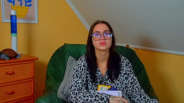 AnneAvery online show from November 2025 06:24:02 AM