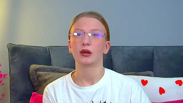 BeatriceBinoche online show from March 2026 06:24:02 AM