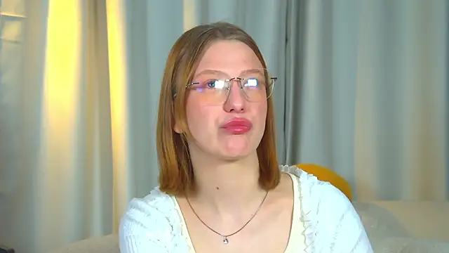 BeatriceBinoche online show from March 2026 06:26:01 AM