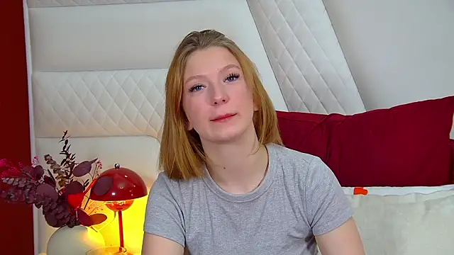 BeatriceBinoche online show from March 2026 06:16:01 AM