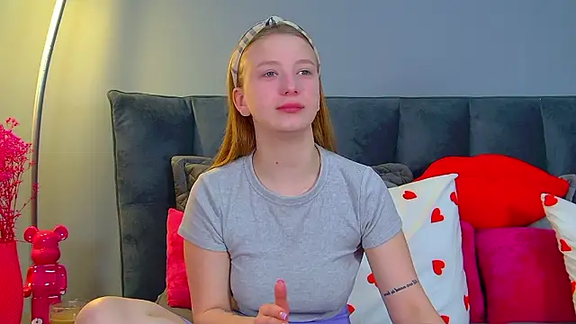 BeatriceBinoche online show from March 2026 06:51:01 AM