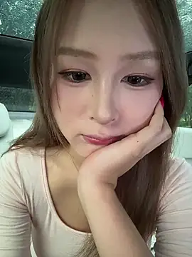 Snapshot of yuki_june chatting on July 2026 07:37:02 AM yuki june online show from July 2026 07:37:02 AM
