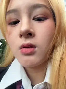 Snapshot of yuki_june chatting on November 2025 08:28:02 AM yuki june online show from November 2025 08:28:02 AM