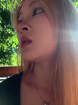 Snapshot of yuki_june chatting on October 2025 09:10:02 AM yuki june online show from October 2025 09:10:02 AM