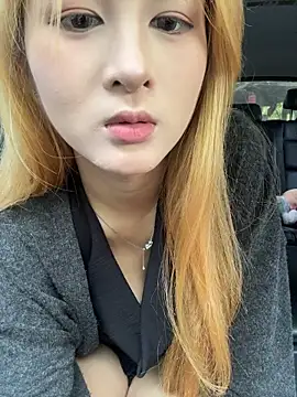 Snapshot of yuki_june chatting on October 2025 08:24:02 AM yuki june online show from October 2025 08:24:02 AM