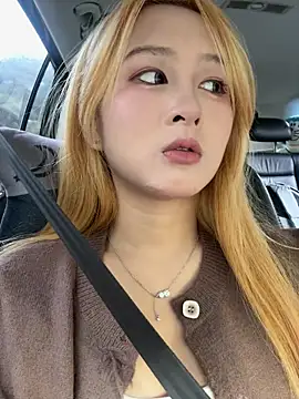 Snapshot of yuki_june chatting on October 2025 08:24:02 AM yuki june online show from October 2025 08:24:02 AM