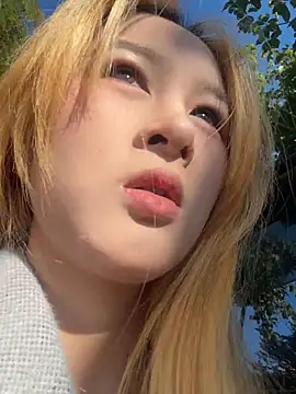 Snapshot of yuki_june chatting on November 2025 07:53:01 AM yuki june online show from November 2025 07:53:01 AM