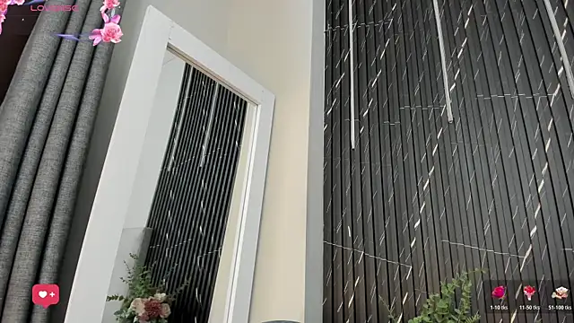 Naomi Rousse online show from January 2026 12:45:02 PM