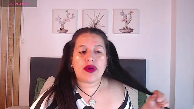 Andrea secret  online show from October 2025 02:40:01 PM