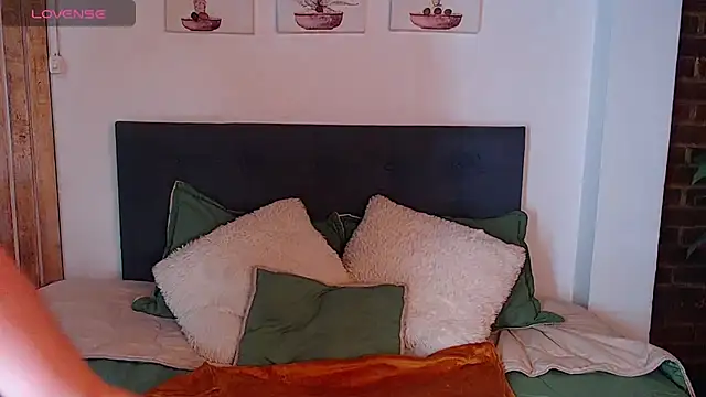 Andrea secret  online show from December 2025 02:49:02 PM