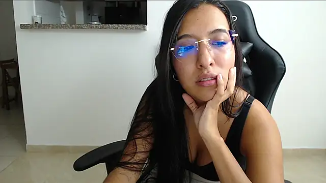 Valerygomez02 online show from May 2026 08:24:02 PM