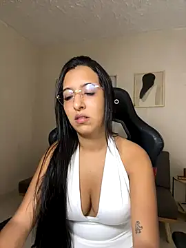 Valerygomez02 online show from October 2025 07:13:02 PM