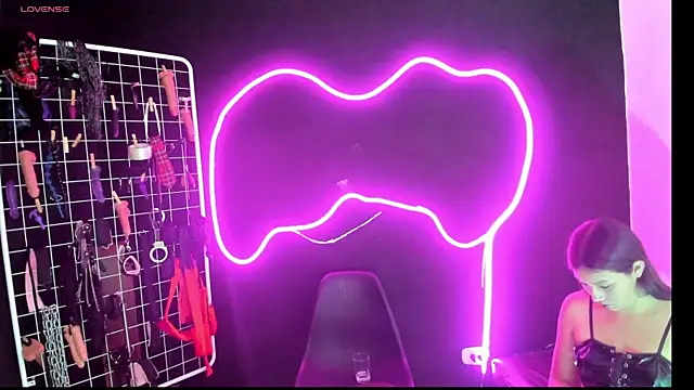 Mistress Megan BDSM online show from November 2025 07:06:01 PM