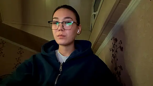 Snapshot of marry_dreams chatting on November 2025 12:42:01 PM marry dreams online show from November 2025 12:42:01 PM