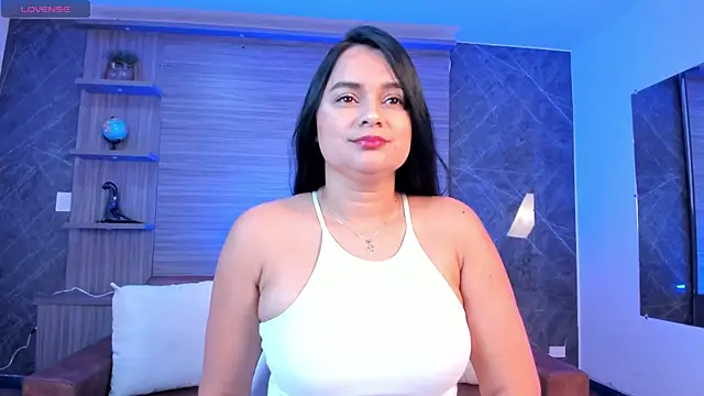 Snapshot of Megancoxx chatting on October 2025 10:49:02 AM Megancoxx online show from October 2025 10:49:02 AM