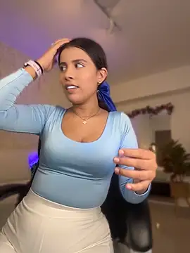 EMILIIA RICHTER   online show from April 2026 07:48:02 PM