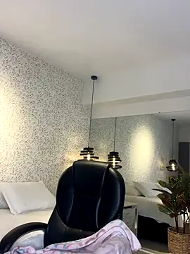 EMILIIA RICHTER   online show from October 2025 11:21:02 AM