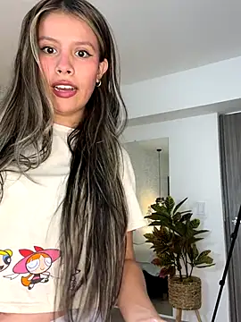 EMILIIA RICHTER   online show from September 2025 07:08:02 PM