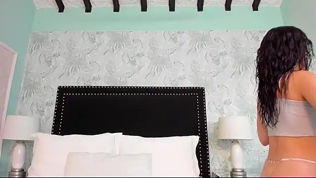 Snapshot of SamyySwet chatting on December 2025 11:15:02 PM SamyySwet online show from December 2025 11:15:02 PM