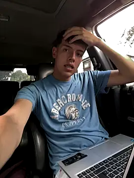 mattebret11 online show from November 2025 06:13:02 PM